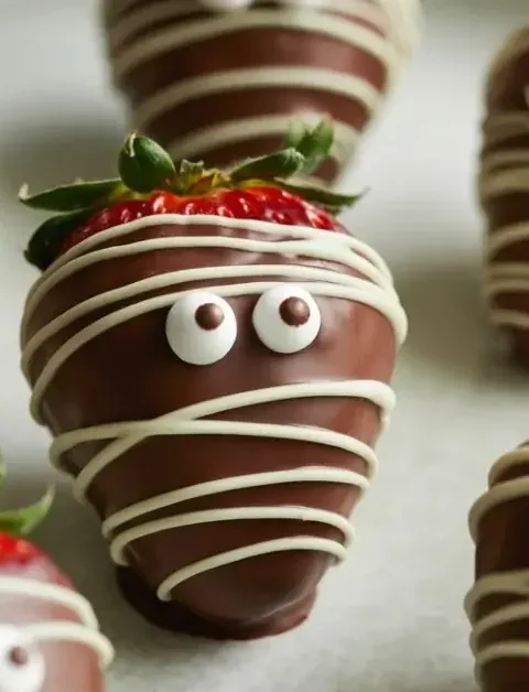 Chocolate-Dipped Strawberry “Brains”